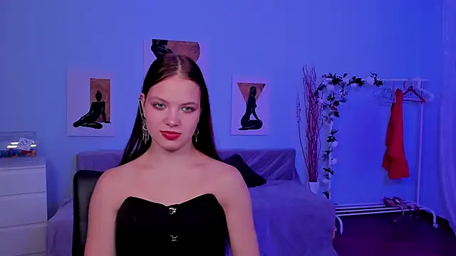 BetsyKiss online show from 09-30-25, 05:46