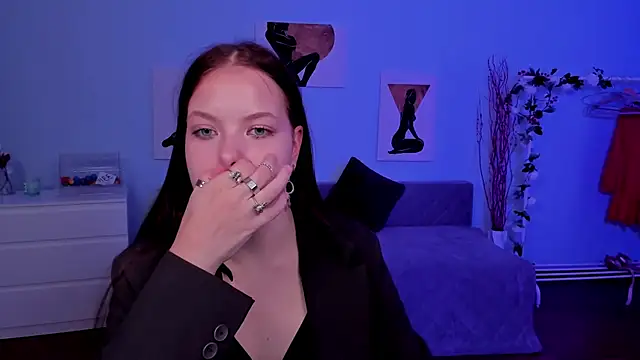 BetsyKiss online show from 09-21-25, 05:01
