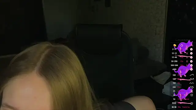 Snapshot of Dory_liss chatting on 09-18-25, 03:42 Dory liss online show from 09-18-25, 03:42