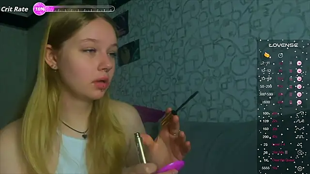 Snapshot of Dory_liss chatting on 09-21-25, 02:39 Dory liss online show from 09-21-25, 02:39