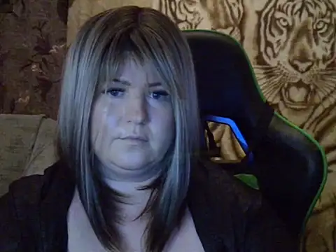 YuliiaSan online show from 12-05-25, 07:12