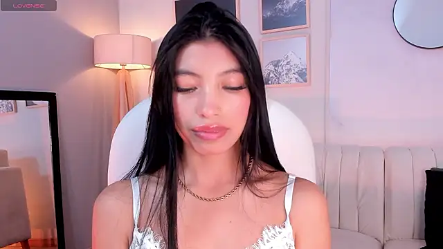 Tiffany Low online show from 02-28-26, 01:22