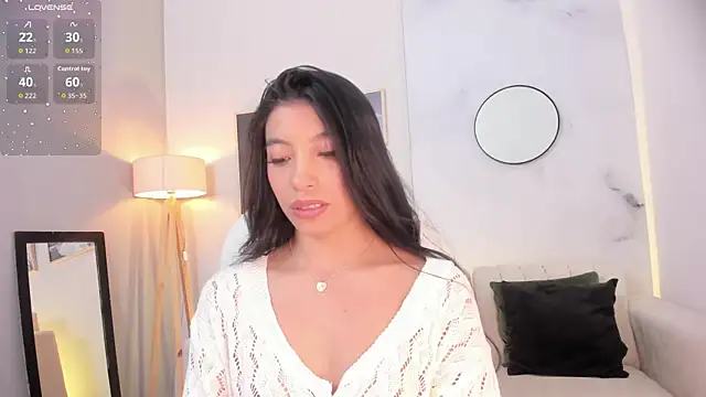 Tiffany Low online show from 11-08-25, 01:25