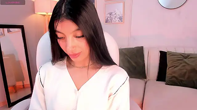 Tiffany Low online show from 02-25-26, 03:01