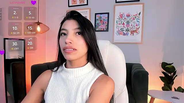 Tiffany Low online show from 04-22-26, 04:36