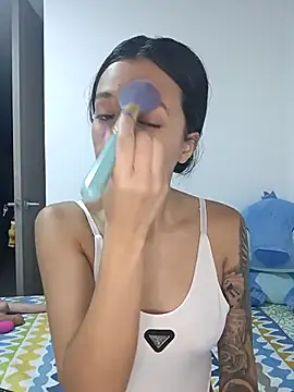 MiQeilaSweet online show from 11-25-25, 07:47