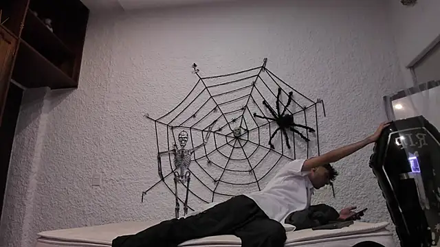 j martony online show from 10-29-25, 03:16