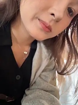 yuki june online show from 01-17-26, 07:45