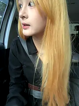 yuki june online show from 10-22-25, 08:47