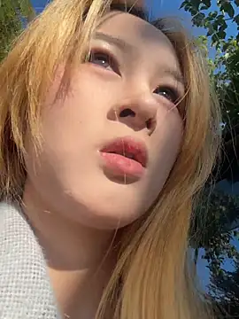 yuki june online show from 11-20-25, 07:53