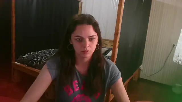 Snapshot of EthelsLover chatting on 06-12-26, 11:30 EthelsLover online show from 06-12-26, 11:30