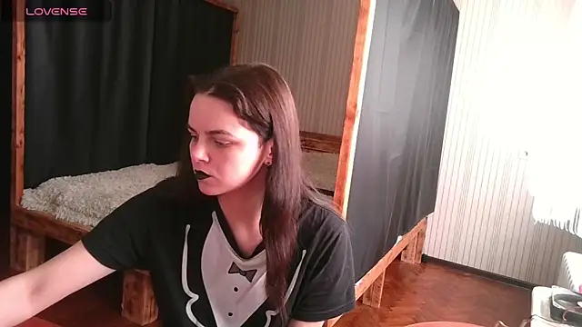 Snapshot of EthelsLover chatting on 01-18-26, 10:51 EthelsLover online show from 01-18-26, 10:51