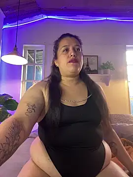 Snapshot of Andrea_secret_ chatting on 06-16-26, 01:55 Andrea secret online show from 06-16-26, 01:55