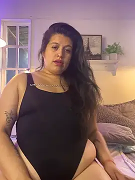 Snapshot of Andrea_secret_ chatting on 06-26-26, 01:39 Andrea secret online show from 06-26-26, 01:39