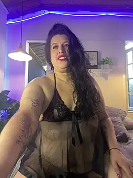 Snapshot of Andrea_secret_ chatting on 06-30-26, 01:33 Andrea secret online show from 06-30-26, 01:33