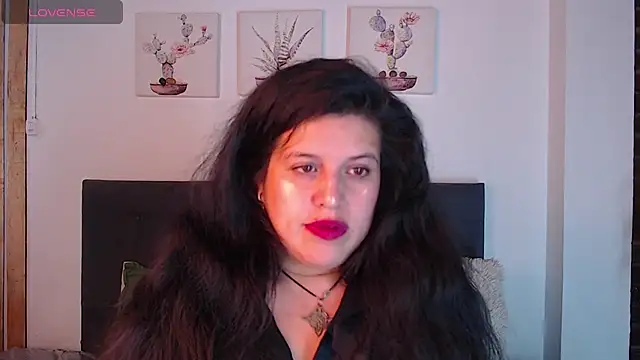 Andrea secret  online show from 11-24-25, 02:39