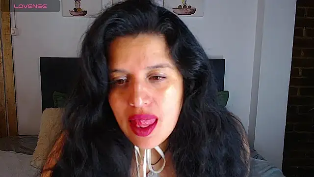 Andrea secret  online show from 11-06-25, 02:32