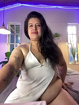 Snapshot of Andrea_secret_ chatting on 06-09-26, 02:29 Andrea secret online show from 06-09-26, 02:29