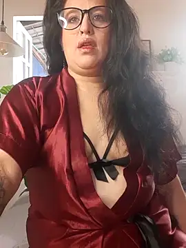 Snapshot of Andrea_secret_ chatting on 04-22-26, 02:02 Andrea secret online show from 04-22-26, 02:02