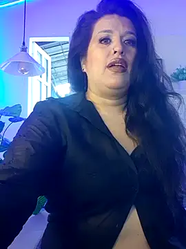Snapshot of Andrea_secret_ chatting on 04-21-26, 02:01 Andrea secret online show from 04-21-26, 02:01