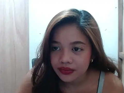 yoursexyladyLory19 online show from 11-16-25, 09:25