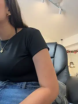 EMILIIA RICHTER   online show from 04-09-26, 08:04