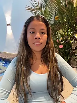 EMILIIA RICHTER   online show from 02-23-26, 11:55