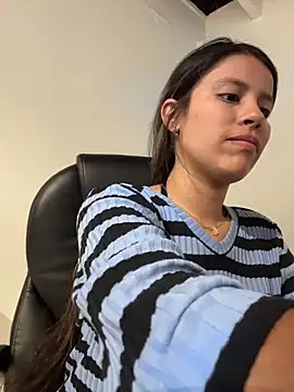 EMILIIA RICHTER   online show from 04-16-26, 06:30