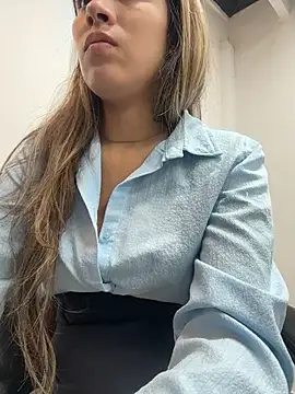 EMILIIA RICHTER   online show from 04-12-26, 11:35