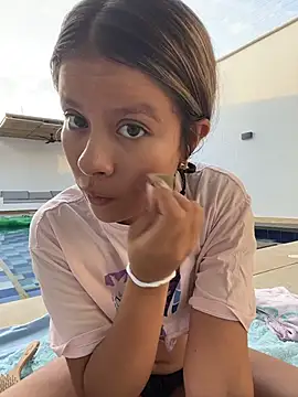 EMILIIA RICHTER   online show from 12-14-25, 11:38