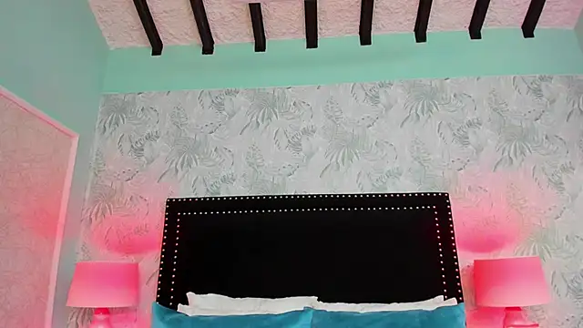 Snapshot of SamyySwet chatting on 02-17-26, 08:06 SamyySwet online show from 02-17-26, 08:06