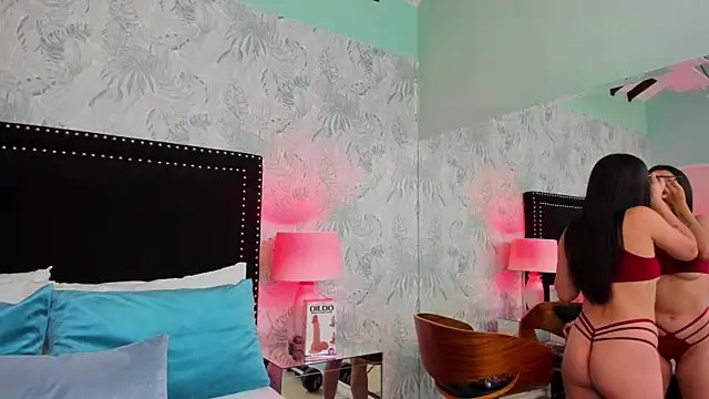 Snapshot of SamyySwet chatting on 02-18-26, 08:38 SamyySwet online show from 02-18-26, 08:38