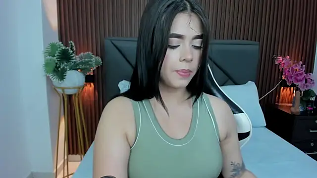 charlote rossee online show from 10-07-25, 01:39