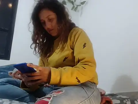 Snapshot of sany_thomson chatting on 09-29-25, 11:43 sany thomson online show from 09-29-25, 11:43