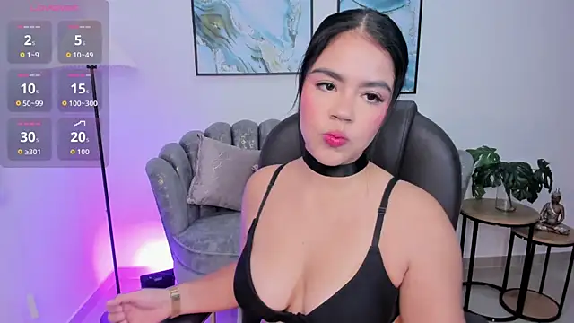 Snapshot of Mila_blaze chatting on 10-08-25, 12:07 Mila blaze online show from 10-08-25, 12:07