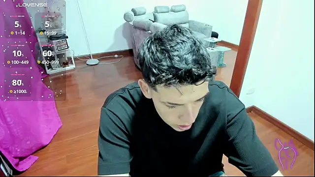 Snapshot of mattebret11 chatting on 09-16-25, 01:39 mattebret11 online show from 09-16-25, 01:39