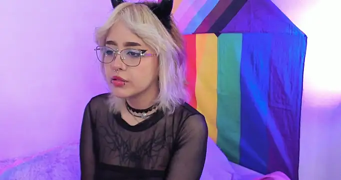 NekoWaifu online show from 09-30-25, 12:33