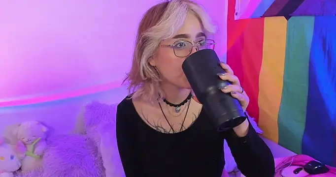 NekoWaifu online show from 10-02-25, 12:52