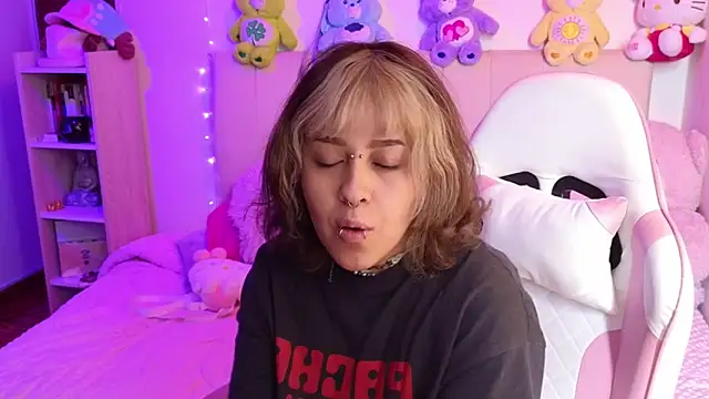 NekoWaifu online show from 03-25-26, 02:27