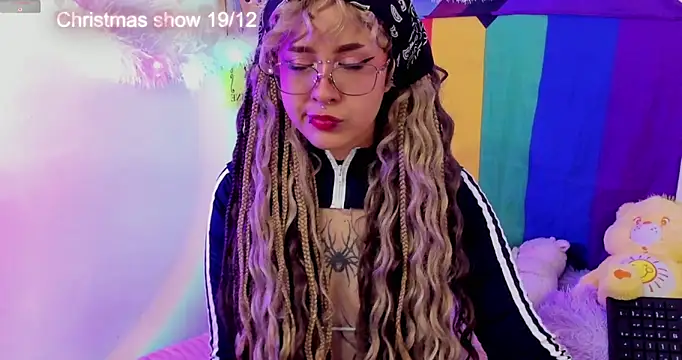 NekoWaifu online show from 12-15-25, 01:50