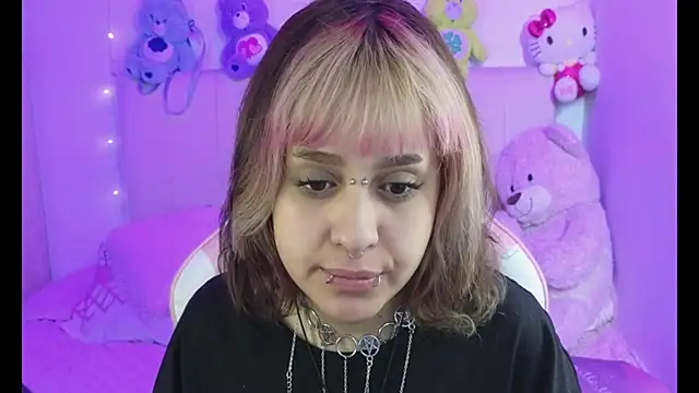 NekoWaifu online show from 04-13-26, 01:26