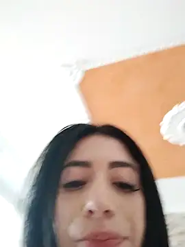Snapshot of SarayGray chatting on 10-16-25, 07:00 SarayGray online show from 10-16-25, 07:00