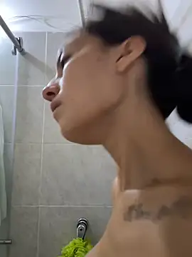 MiaKane99 online show from 10-22-25, 11:53