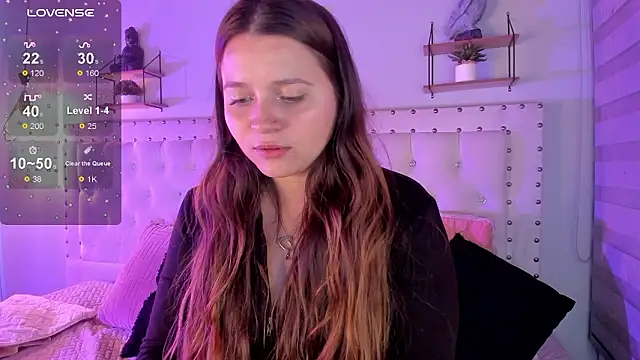 sophiee09  online show from 02-12-26, 04:01