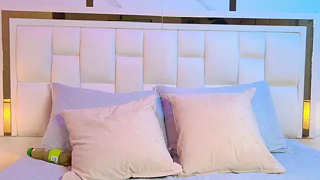 paulina cano online show from 02-10-26, 07:13