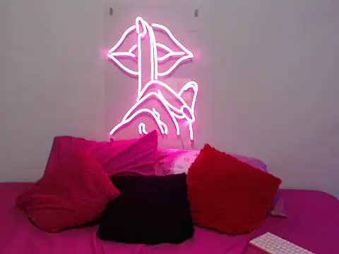 Deboraht online show from 09-24-25, 02:07