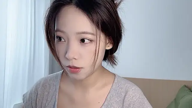 Snapshot of Meng_777 chatting on 10-23-25, 08:13 Meng 777 online show from 10-23-25, 08:13
