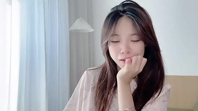 Snapshot of Meng_777 chatting on 10-11-25, 04:24 Meng 777 online show from 10-11-25, 04:24