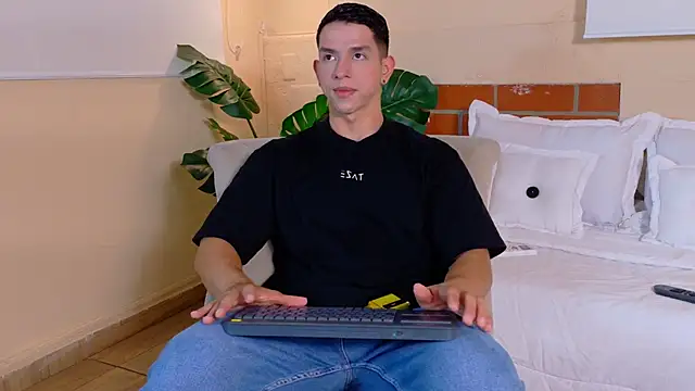 ZaneDawson online show from 03-10-26, 08:46