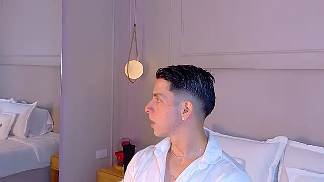 ZaneDawson online show from 11-09-25, 03:32